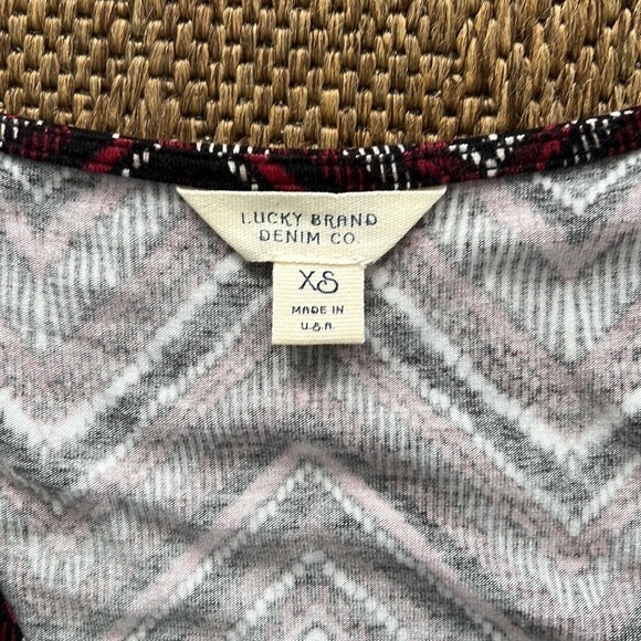 Lucky brand Front Cross Blousey Top Size XS - Picture 4 of 7